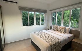 Tropic Villa Annex